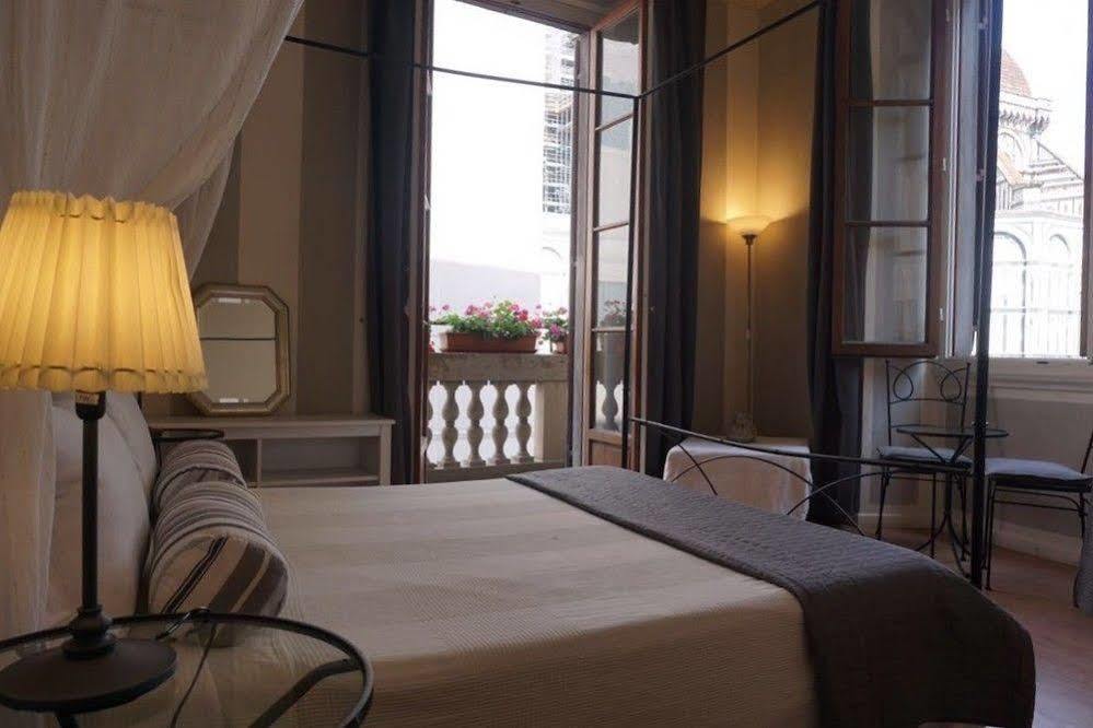 B&B Di Piazza Del Duomo Florencja Zewnętrze zdjęcie