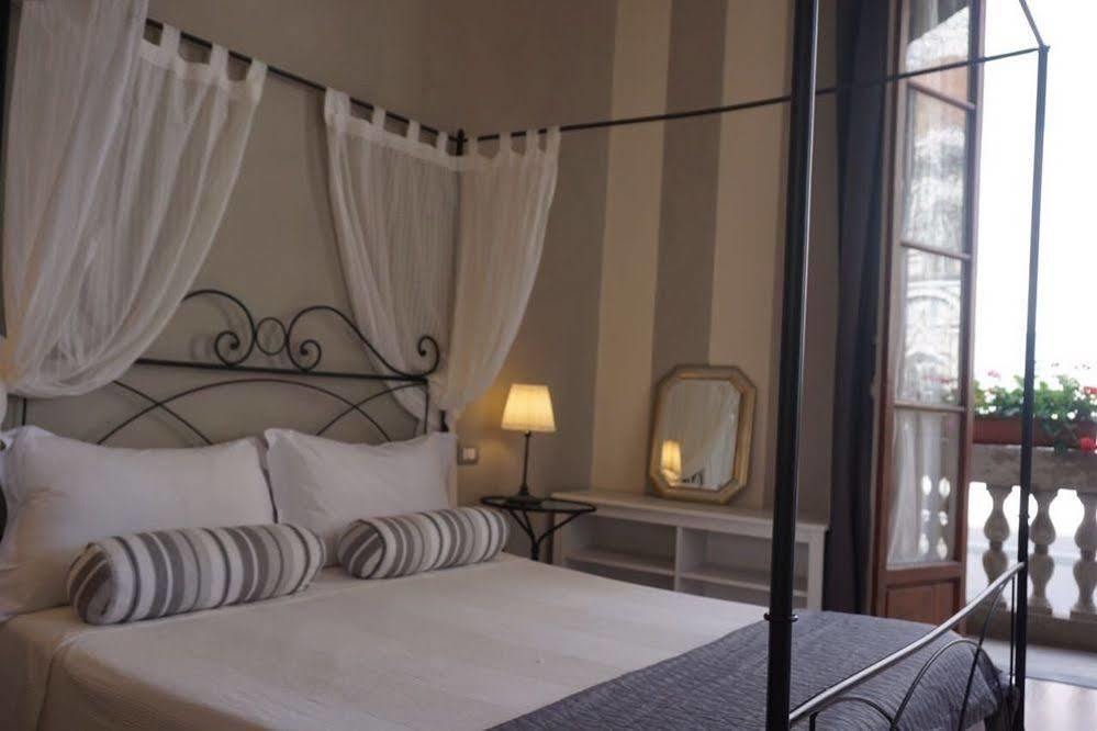 B&B Di Piazza Del Duomo Florencja Zewnętrze zdjęcie